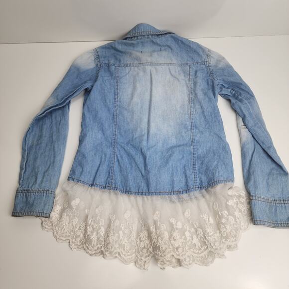 Say What? Denim Lace Chambray Button Up Top Shirt Girl's Size Small 7/8 - Picture 4 of 6